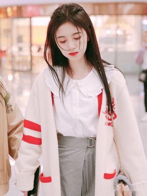 女明星网红单肩包,女明星网红单肩包，演绎优雅出行新风尚