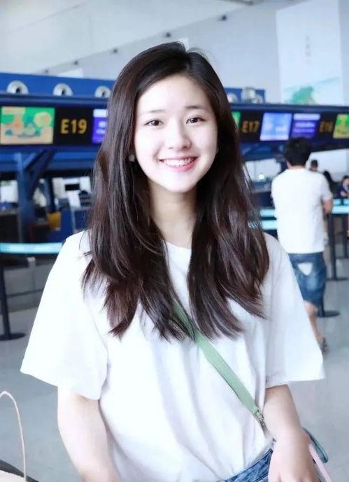 女明星网红拍照片,女明星网红的时尚摄影集锦