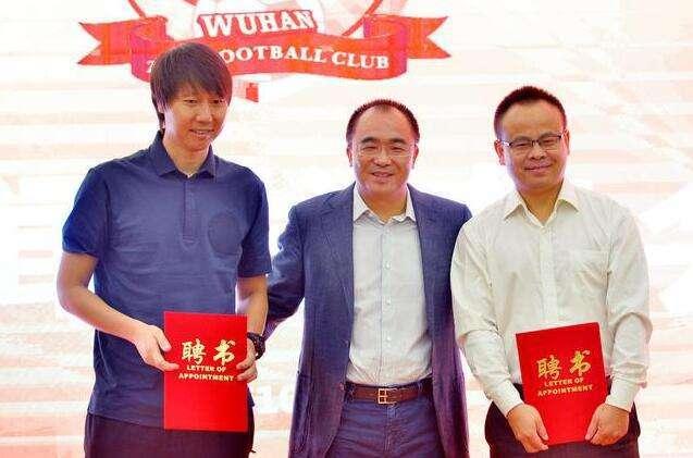李铁采访爆料视频大全,揭秘足球圈背后真相