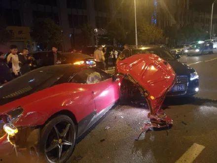 法拉利网友爆料视频播放,揭秘视频背后的精彩瞬间