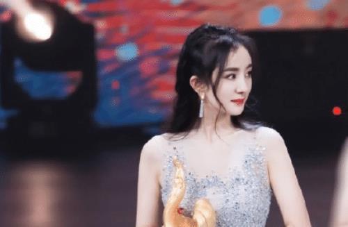 杨幂爆料娱乐圈,揭秘明星幕后真相