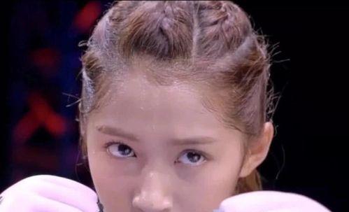 各种爆料视频笑得胃疼,揭秘那些让人笑到胃疼的爆料视频