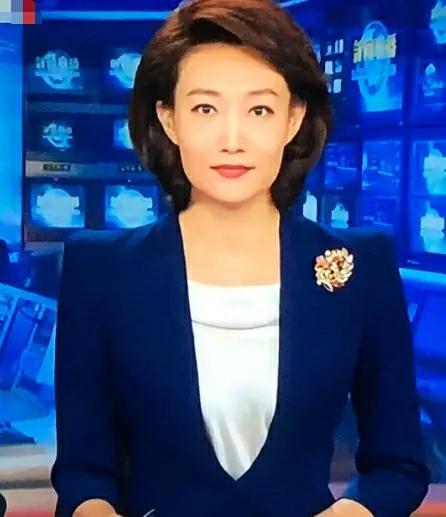 月亮姐姐爆料李梓萌视频,揭秘背后故事