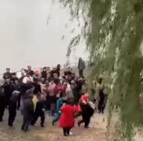 遂川爆料哥跳河新闻视频,真相与反思