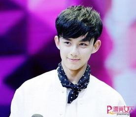 化妆师爆料吴磊视频合集,化妆师亲述明星护肤与彩妆技巧