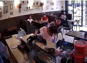 插队女子 爆料视频大全,揭秘排队背后的真相与争议