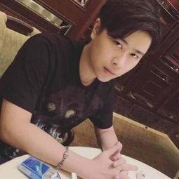 爆料主播南瓜是谁呀视频,南瓜主播的真实身份及爆火背后的故事