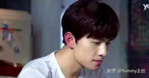 爆料男主吻戏害羞视频,男主吻戏幕后害羞花絮曝光